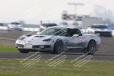 media/Jan-18-2026-CalClub SCCA (Sun) [[8bc6468723]]/Group 5 Race/Turn 1/